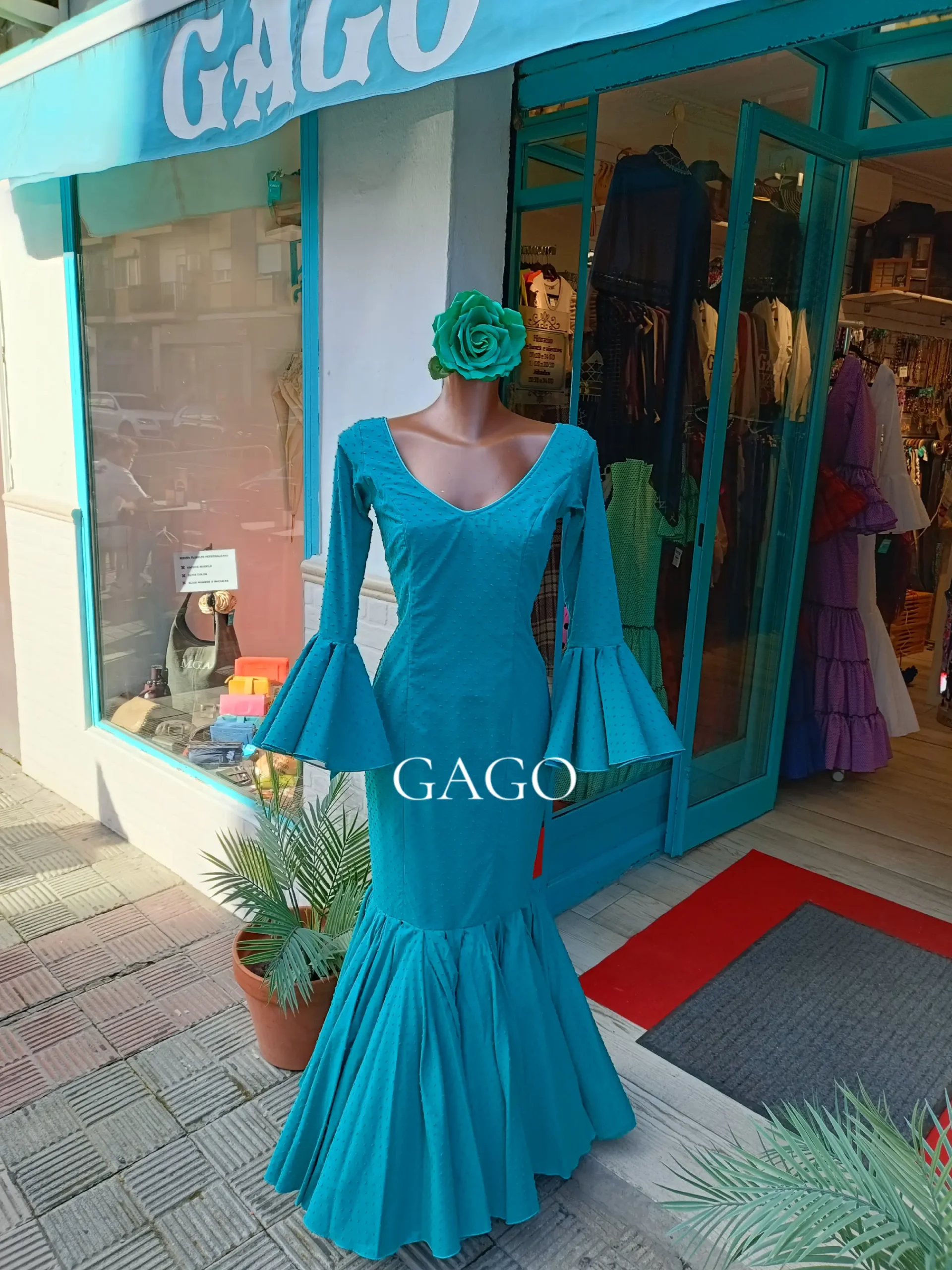 TRAJE DE FLAMENCA PLUMETI
